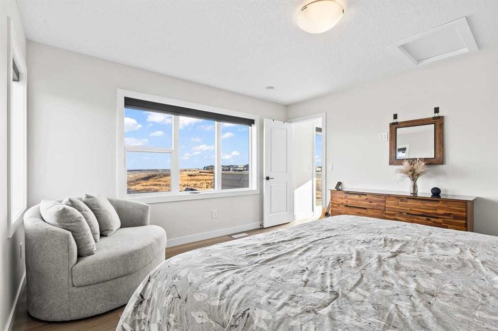 68 Walcrest View Se, Calgary, AB - Indoor Photo Showing Bedroom