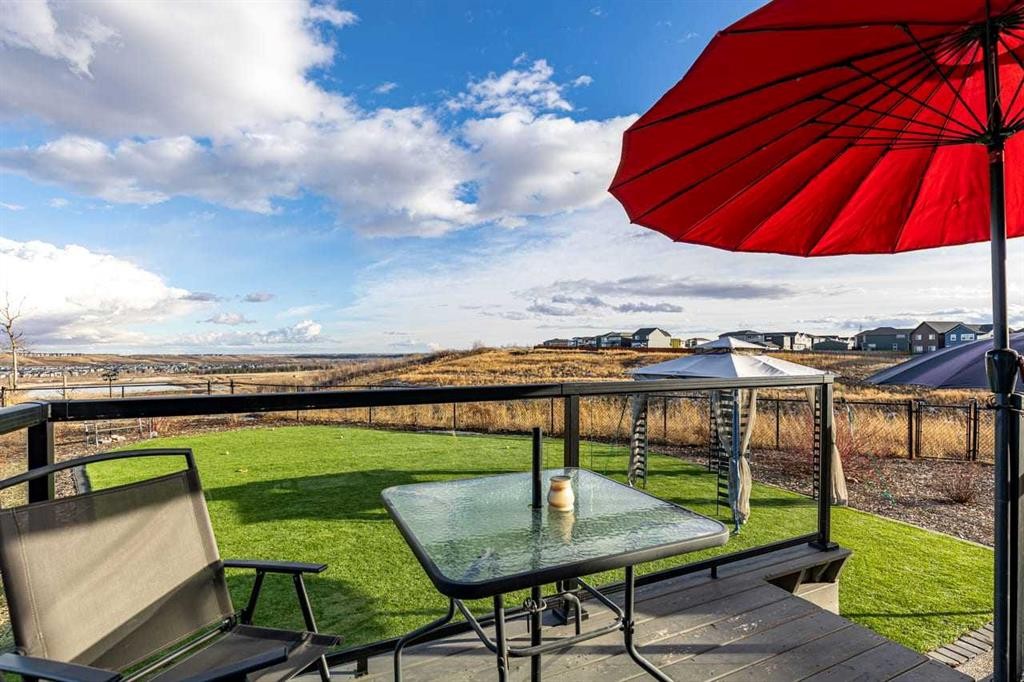 68 Walcrest View Se, Calgary, AB - Outdoor With View