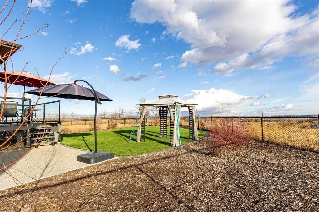 68 Walcrest View Se, Calgary, AB - Outdoor