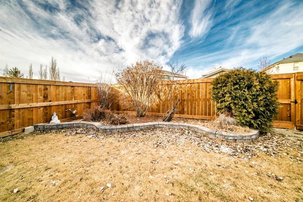 12774 Coventry Hills Way Ne, Calgary, AB - Outdoor