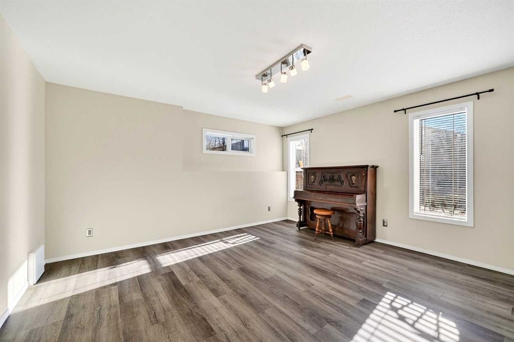 30 Tuscarora Way Nw, Calgary, AB - Indoor