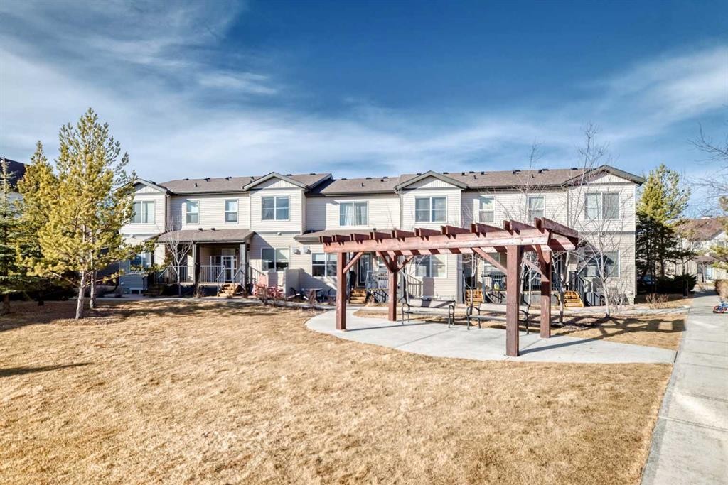 48 Copperpond Landing Se, Calgary, AB - Outdoor