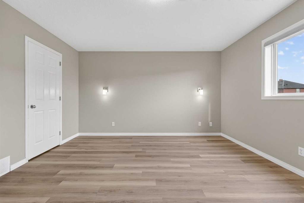 87 Saddlebrook Gardens Ne, Calgary, AB - Indoor Photo Showing Other Room