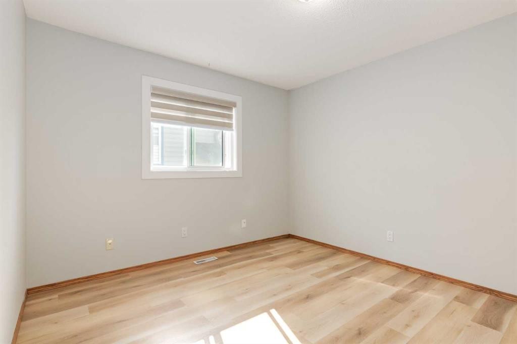 44 Citadel Manor Nw, Calgary, AB - Indoor Photo Showing Other Room