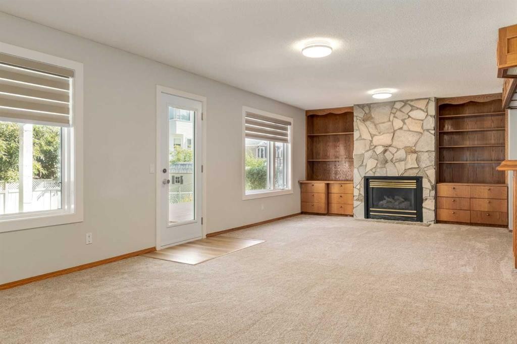 44 Citadel Manor Nw, Calgary, AB - Indoor With Fireplace