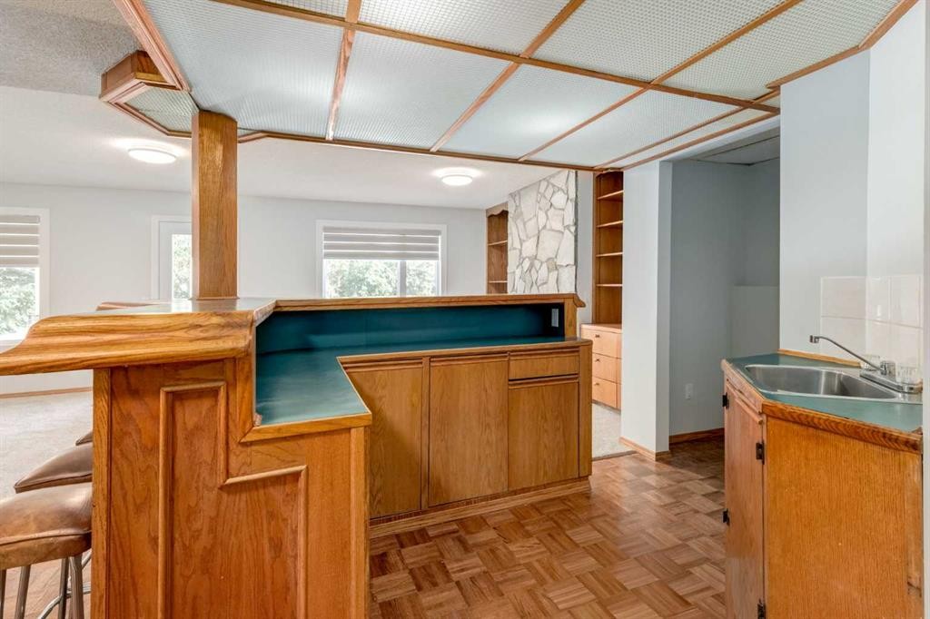 44 Citadel Manor Nw, Calgary, AB - Indoor Photo Showing Kitchen