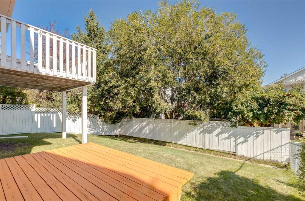 44 Citadel Manor Nw, Calgary, AB - Outdoor With Deck Patio Veranda