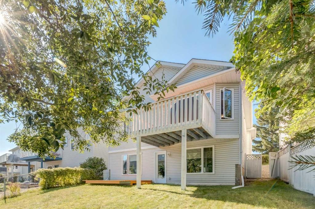 44 Citadel Manor Nw, Calgary, AB - Outdoor
