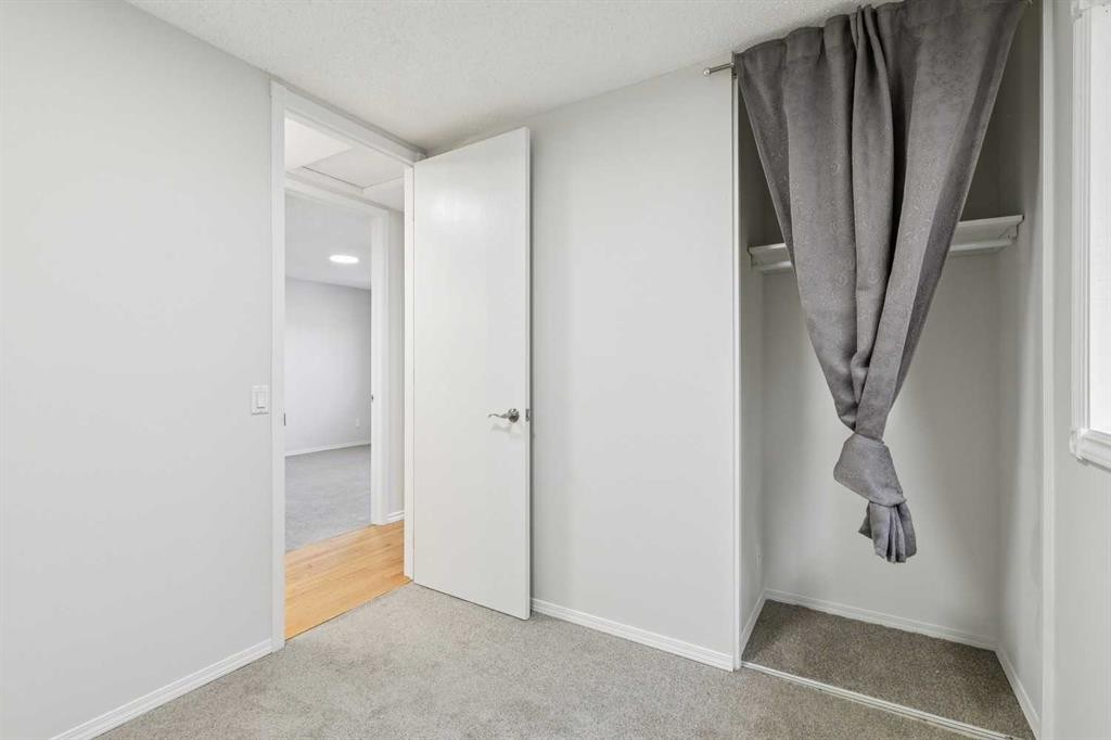 354 Maitland Hill Ne, Calgary, AB - Indoor Photo Showing Other Room