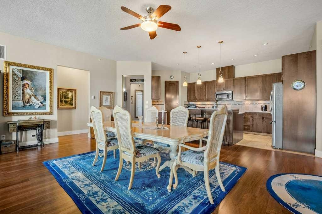 404-4 Hemlock Crescent Sw, Calgary, AB - Indoor Photo Showing Other Room