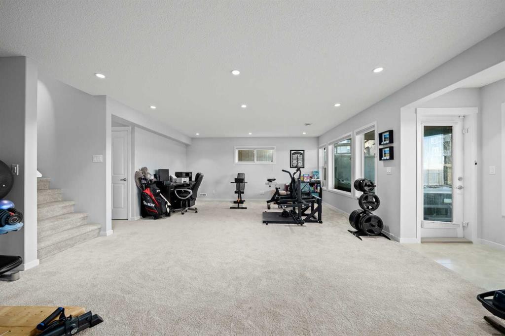 71 Nolanfield Crescent Nw, Calgary, AB - Indoor