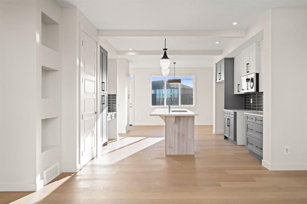 25 Sora Gate Se, Calgary, AB - Indoor