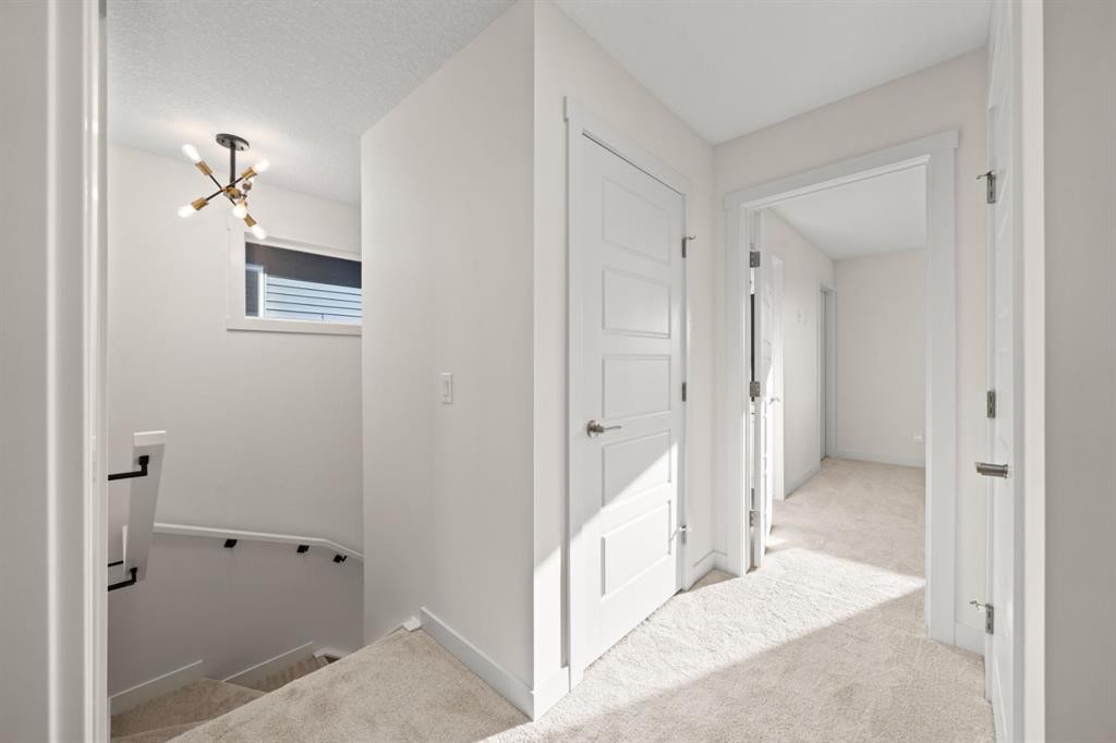 25 Sora Gate Se, Calgary, AB - Indoor Photo Showing Other Room