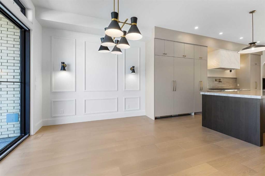 2011 28 Avenue Sw, Calgary, AB - Indoor Photo Showing Kitchen