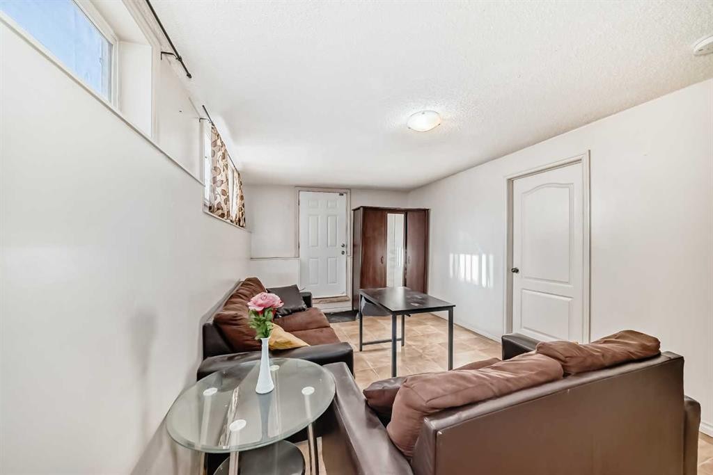 292 Taralake Terrace Ne, Calgary, AB - Indoor