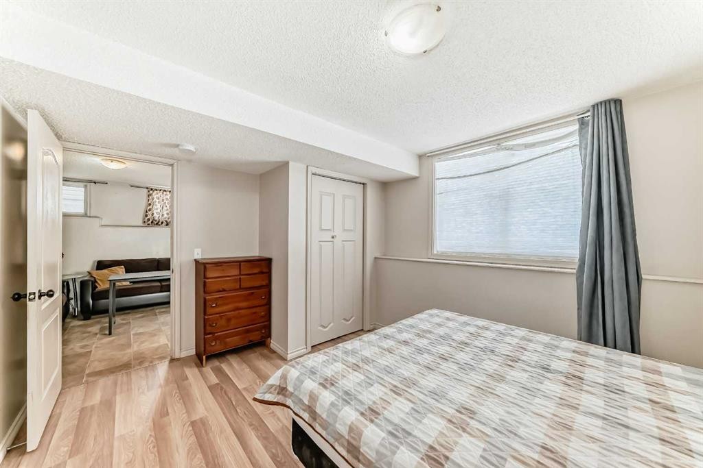 292 Taralake Terrace Ne, Calgary, AB - Indoor Photo Showing Bedroom