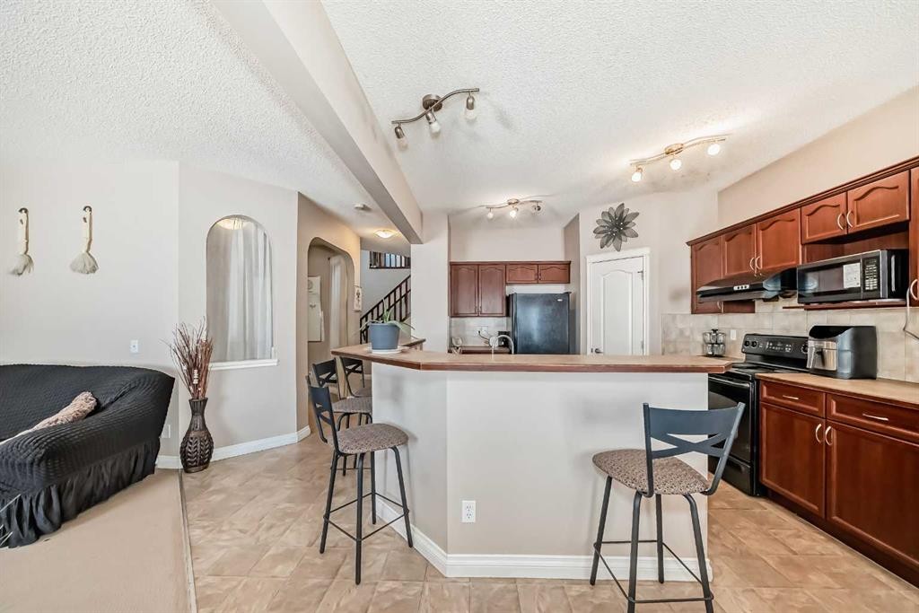292 Taralake Terrace Ne, Calgary, AB - Indoor Photo Showing Kitchen