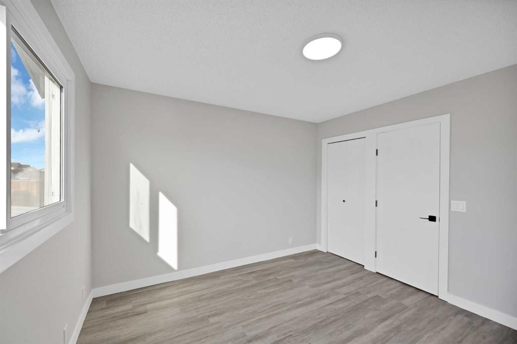 4351 38 Street Ne, Calgary, AB - Indoor Photo Showing Other Room