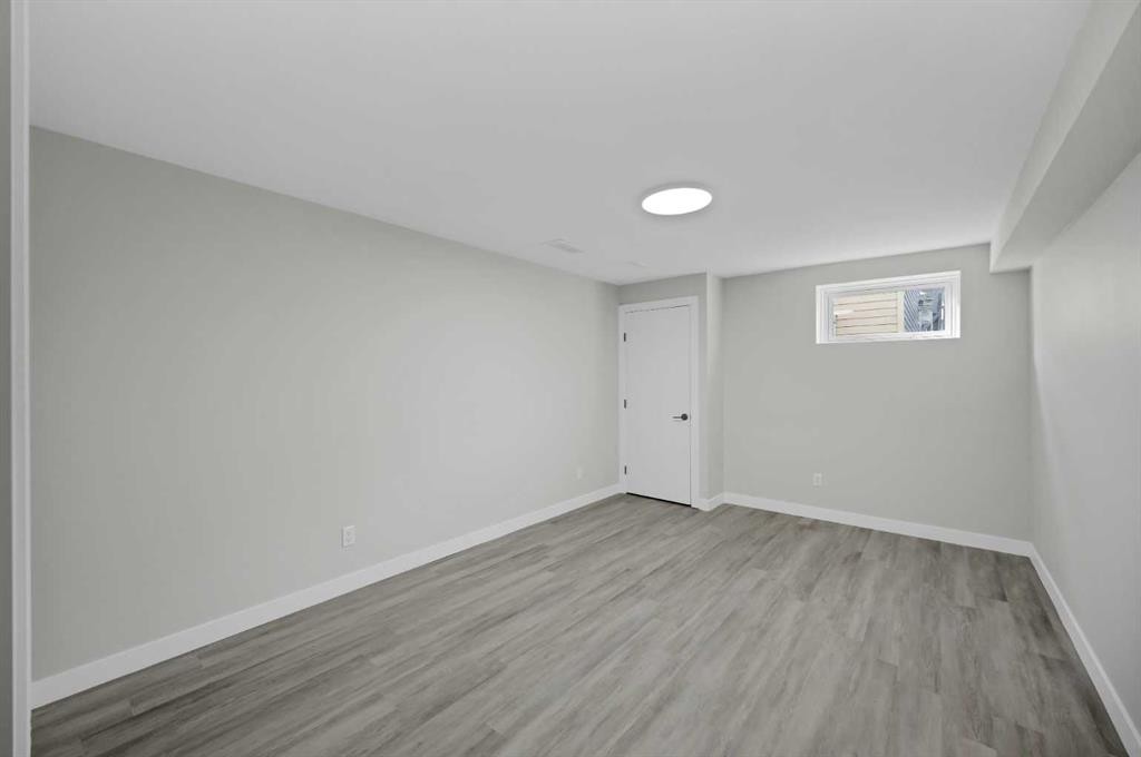 4351 38 Street Ne, Calgary, AB - Indoor Photo Showing Other Room