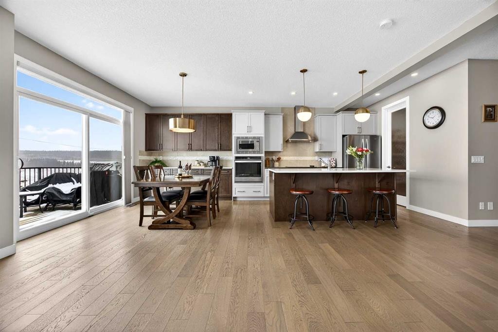 144 Sundown View, Cochrane, AB - Indoor