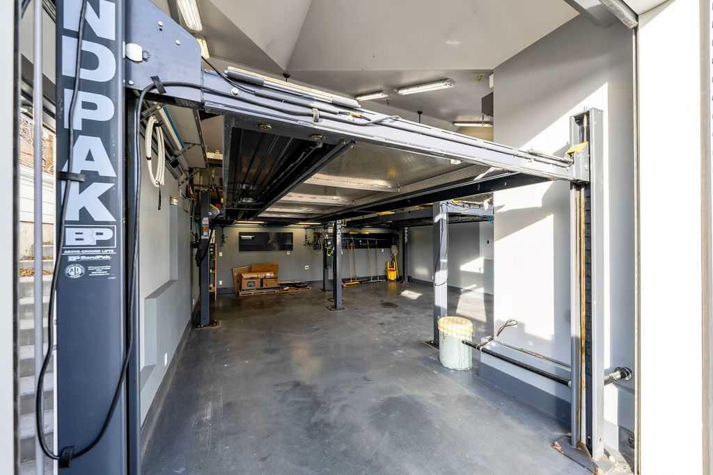 14 Tuscany Springs Rise Nw, Calgary, AB - Indoor Photo Showing Other Room