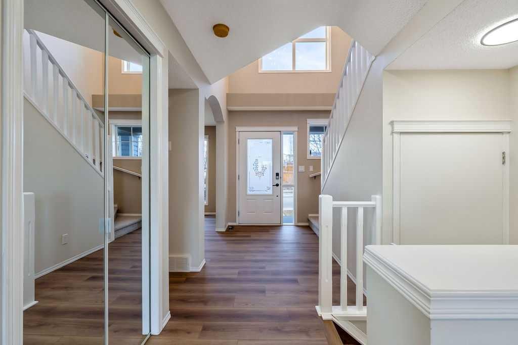 14 Tuscany Springs Rise Nw, Calgary, AB - Indoor Photo Showing Other Room