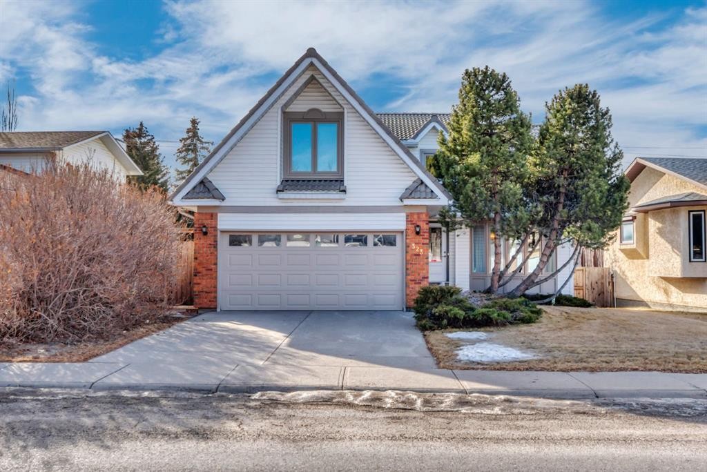323 Hawkwood Boulevard Nw, Calgary, AB - Outdoor
