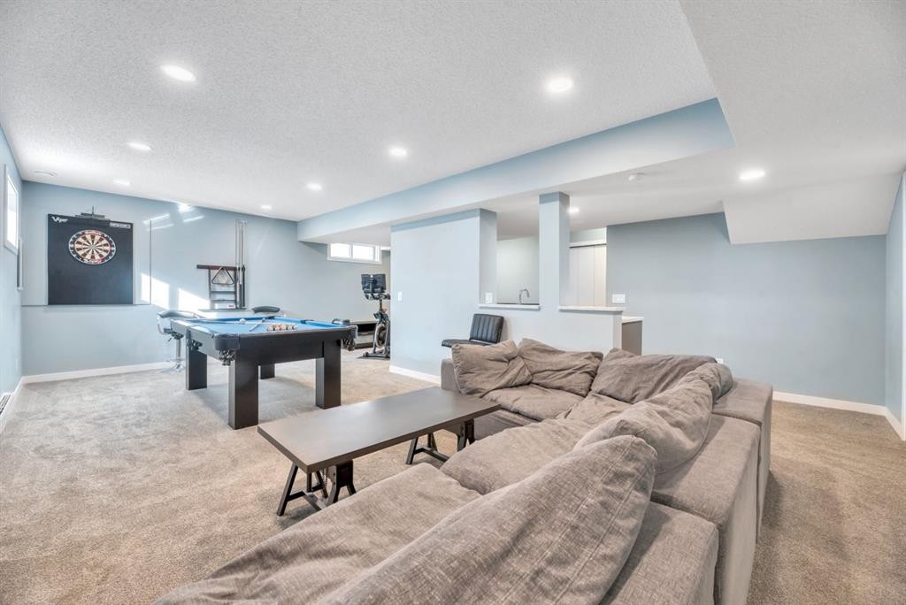 323 Hawkwood Boulevard Nw, Calgary, AB - Indoor Photo Showing Other Room