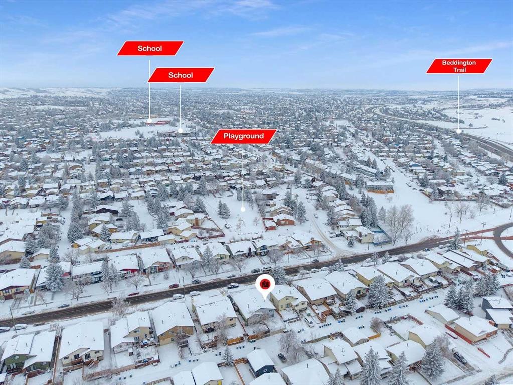 8420 Centre Street Ne, Calgary, AB - Outdoor With View