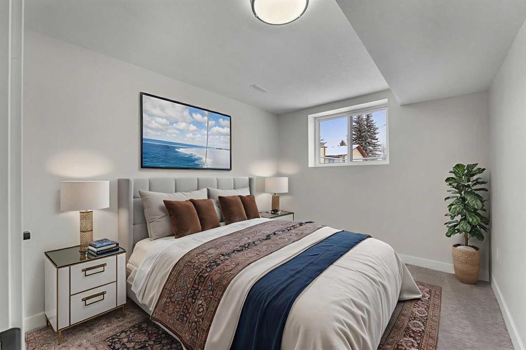 8420 Centre Street Ne, Calgary, AB - Indoor Photo Showing Bedroom