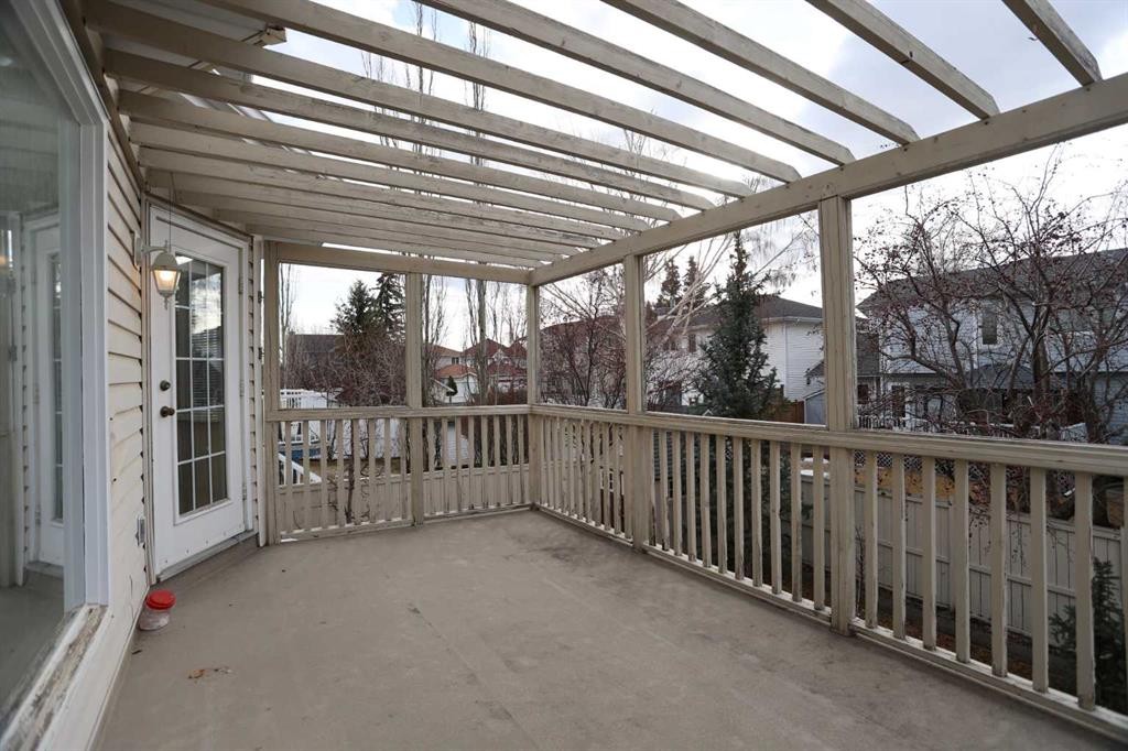 111 Schubert Place Nw, Calgary, AB - Outdoor With Exterior