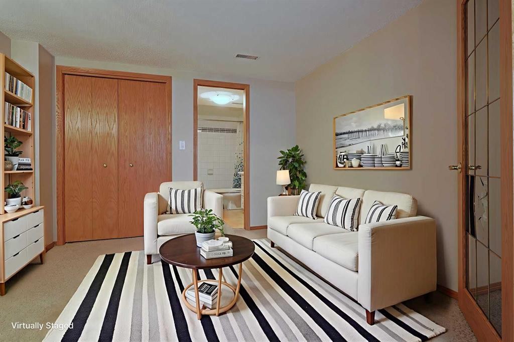 111 Schubert Place Nw, Calgary, AB - Indoor Photo Showing Other Room