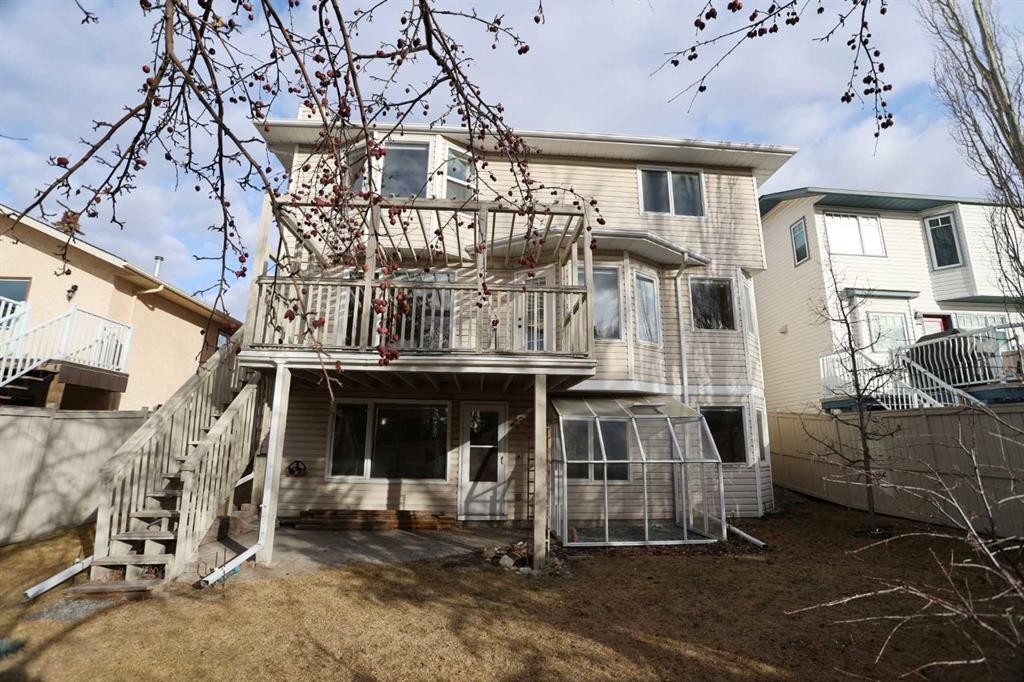 111 Schubert Place Nw, Calgary, AB - Outdoor With Deck Patio Veranda
