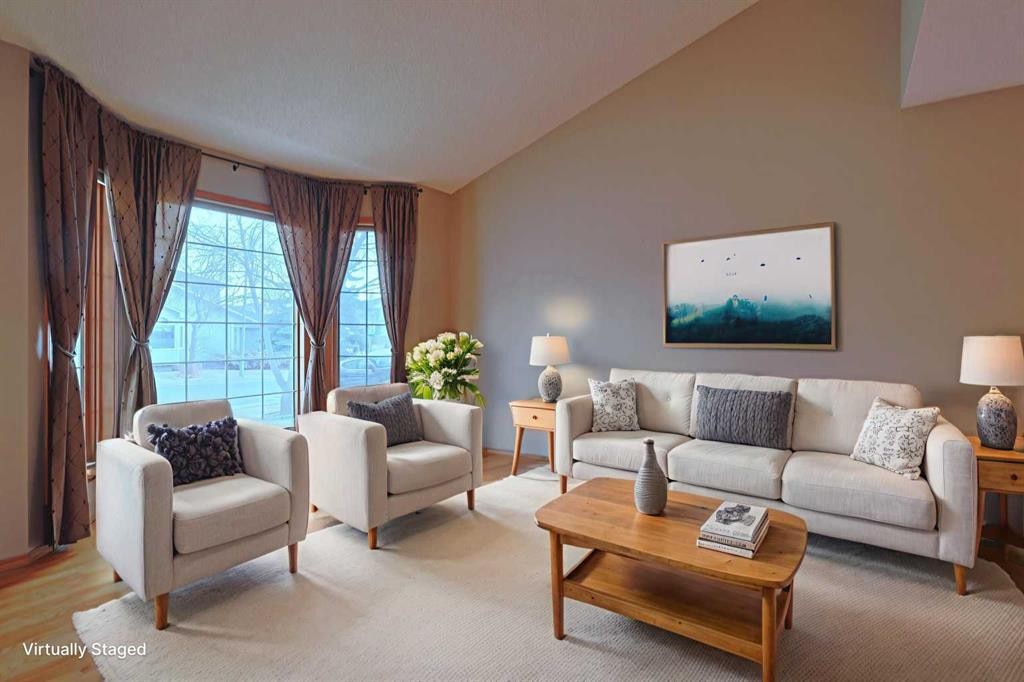 111 Schubert Place Nw, Calgary, AB - Indoor Photo Showing Living Room