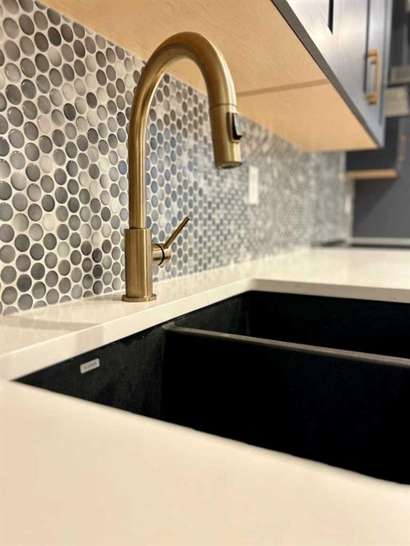 2115-200 Seton Circle Se, Calgary, AB - Indoor Photo Showing Kitchen