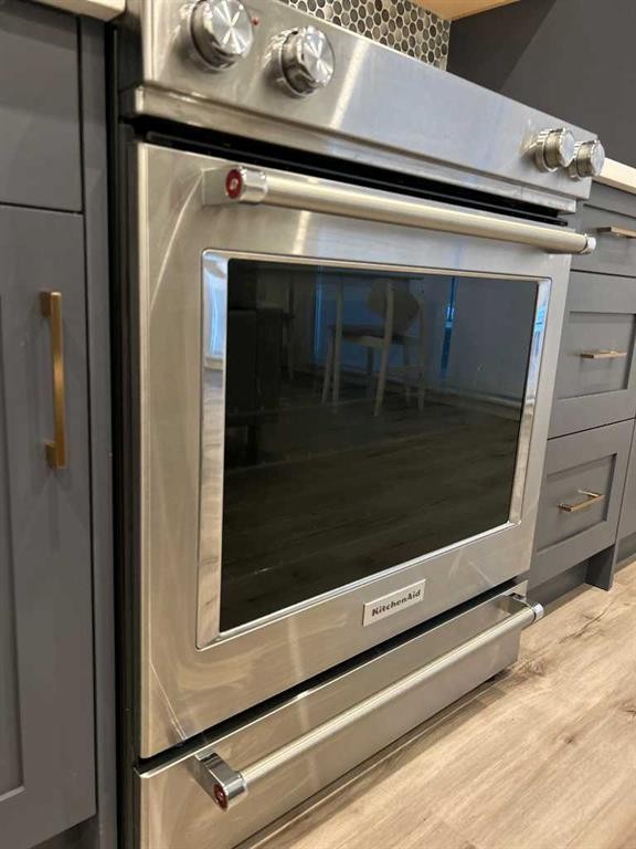 2115-200 Seton Circle Se, Calgary, AB - Indoor Photo Showing Kitchen