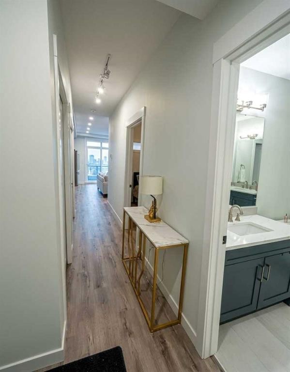 2115-200 Seton Circle Se, Calgary, AB - Indoor Photo Showing Bathroom