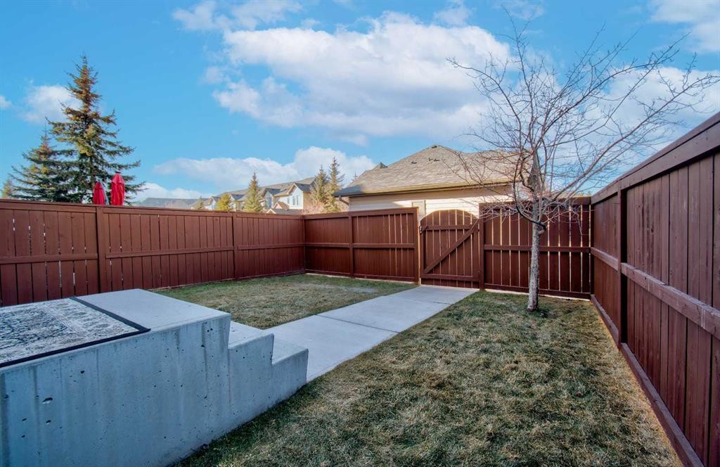 1606-2445 Kingsland Road Se, Airdrie, AB - Outdoor