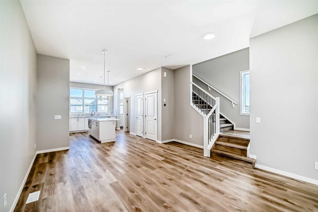 77 Mercado Landing Se, Calgary, AB - Indoor
