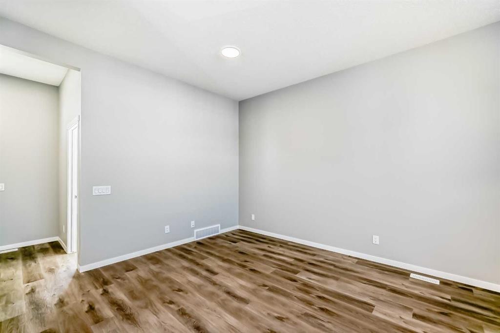 77 Mercado Landing Se, Calgary, AB - Indoor Photo Showing Other Room