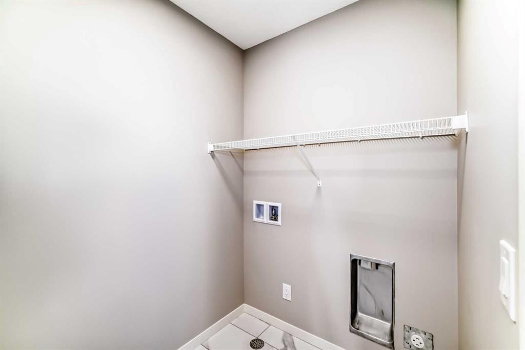 77 Mercado Landing Se, Calgary, AB - Indoor With Storage