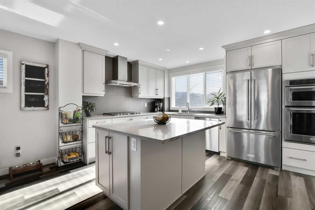 273 Masters Road Se, Calgary, AB - Indoor Photo Showing Kitchen With Upgraded Kitchen