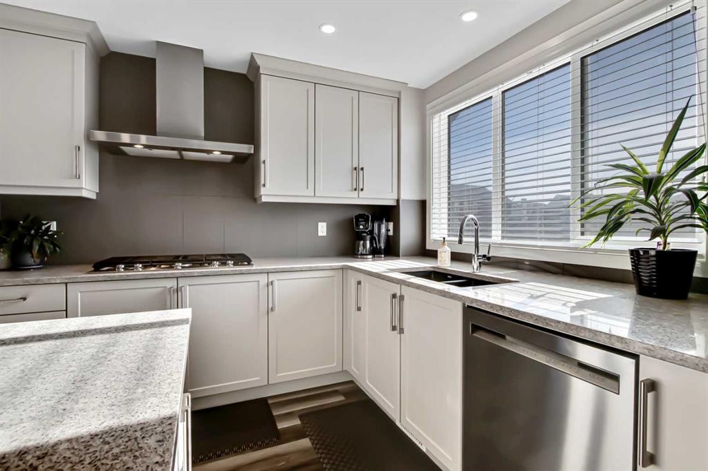 273 Masters Road Se, Calgary, AB - Indoor Photo Showing Kitchen With Double Sink With Upgraded Kitchen