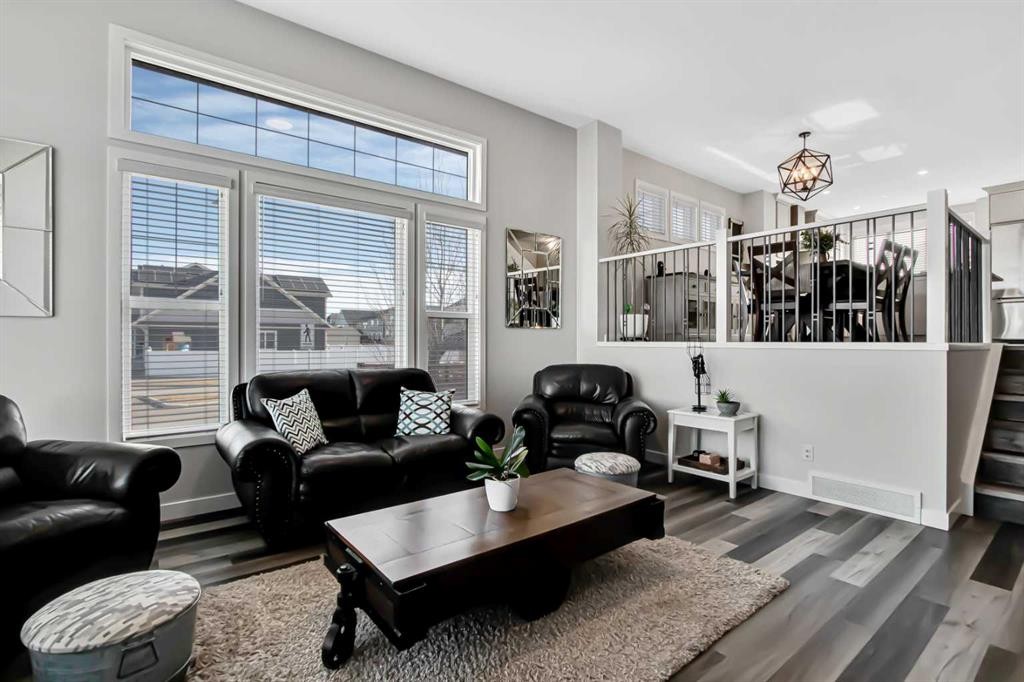 273 Masters Road Se, Calgary, AB - Indoor Photo Showing Living Room