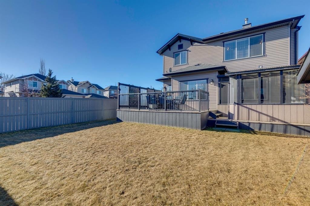2841 Coopers Manor Sw, Airdrie, AB - Outdoor