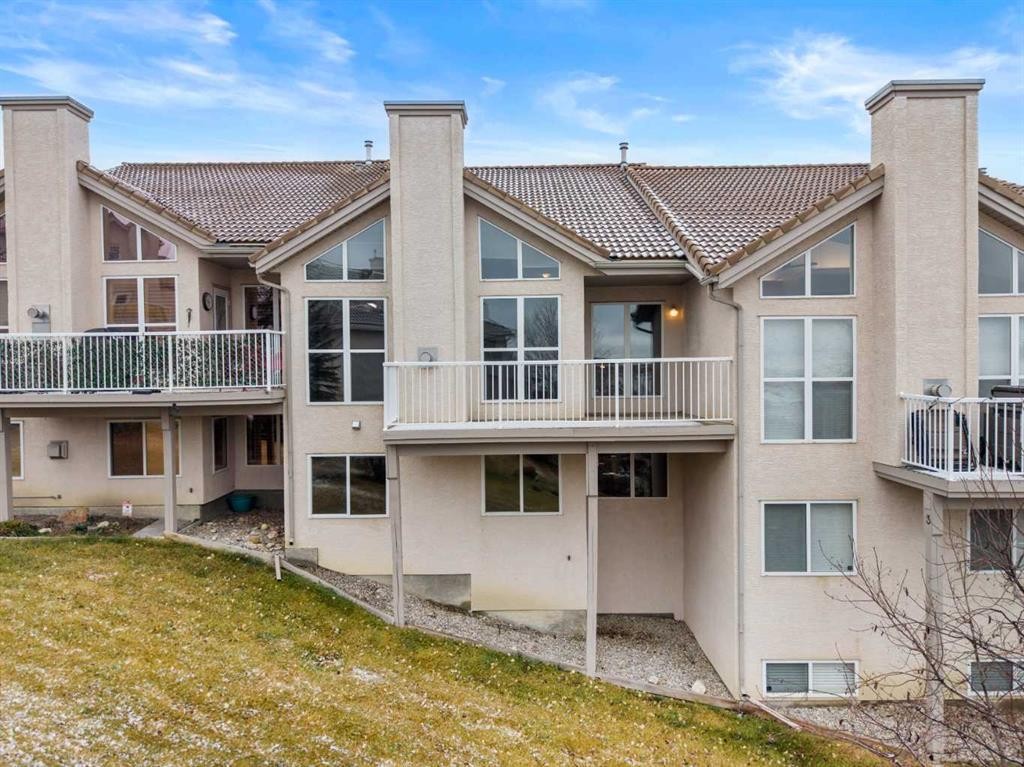 702 Patterson View Sw, Calgary, AB - Outdoor