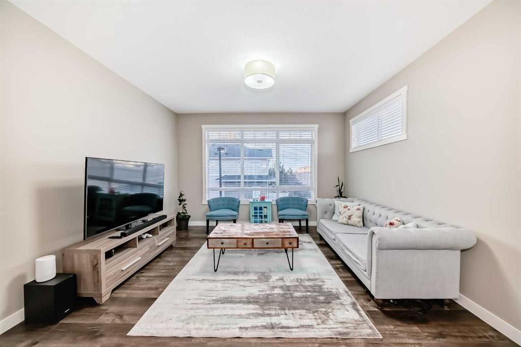 96 Skyview Ranch Avenue Ne, Calgary, AB - Indoor Photo Showing Living Room