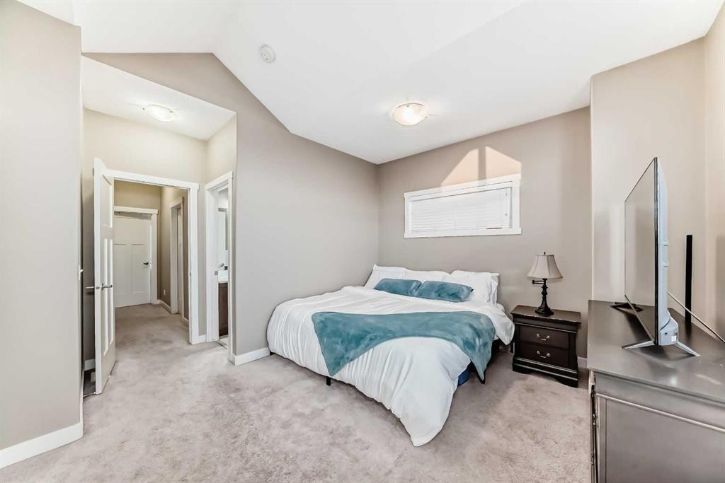 96 Skyview Ranch Avenue Ne, Calgary, AB - Indoor Photo Showing Bedroom