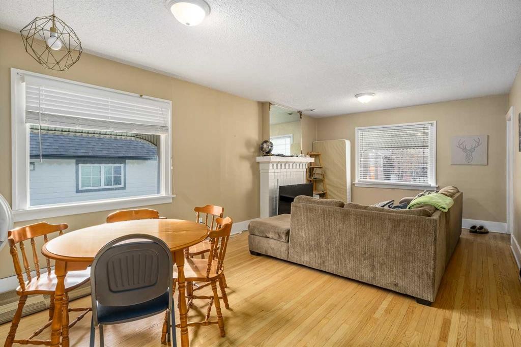 712 4A Street Nw, Calgary, AB