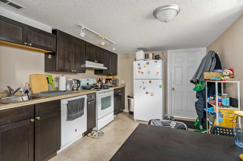 712 4A Street Nw, Calgary, AB